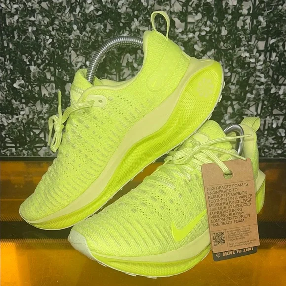 Nike ReactX Infinity Run 4 VOLT - Picture 1 of 5